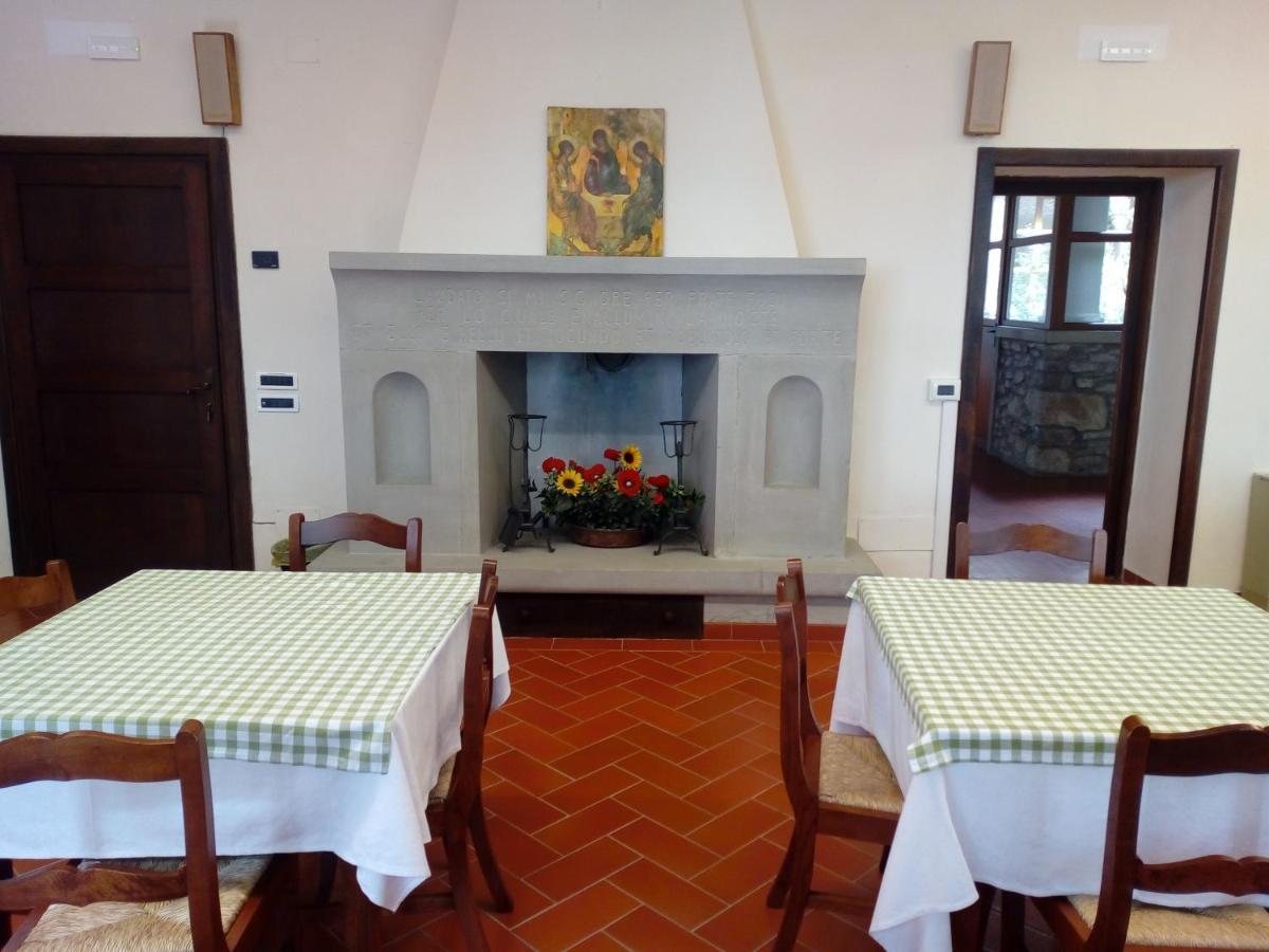 Hotel Oasi San Francesco - Casa Per Ferie à Chiusi della Verna Extérieur photo